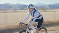 Body-Hugging Hydration Packs Image 5