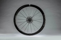 Vibration-Dampening Cycling Wheelsets Image 5