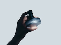 Movement-Based Perfume Bottles Image 2
