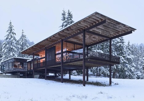 Log Glass Residences
