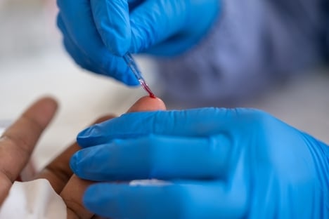 Decentralized Diagnostic Testing