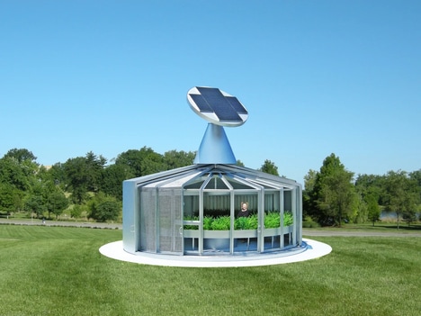 Bold Aquaponic Greenhouses