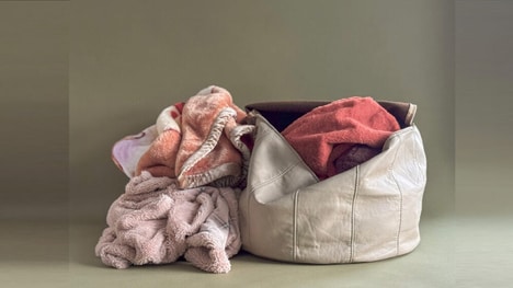 Clutter-Concealing Pouf Seats