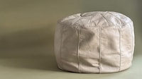Clutter-Concealing Pouf Seats Image 6