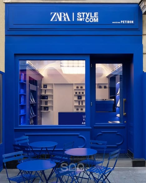 Paris Fashion Week Caf&eacute;s