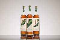 Golf-Themed Bourbon Spirits Image 1