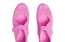 Split-Toe Sneaker Drops