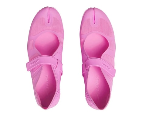 Split-Toe Sneaker Drops