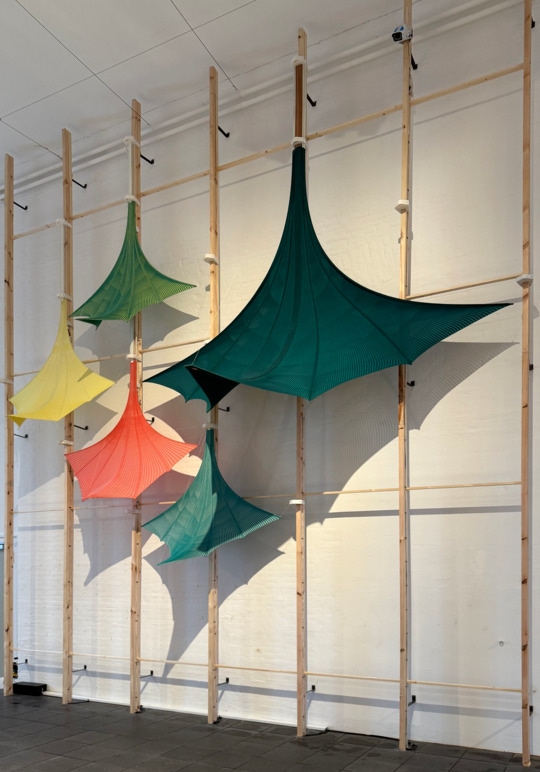 Kinetic Textile Structures