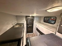 Hybrid Truck Rooftop Tents Image 8