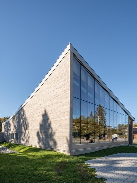 Modern Community-Focused Library Designs