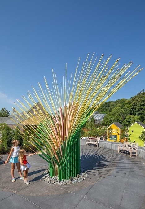 Ultra-Colorful Kinetic Installations