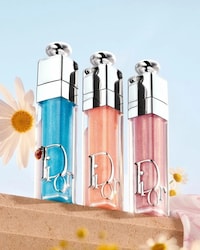 French Riviera-Inspired Makeup Capsules Image 2