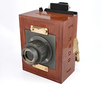 Old-Fashioned Analog Camera Systems Image 2