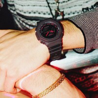 Neutral Neon-Accented Timepieces Image 1