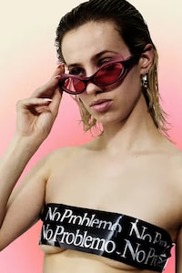 Oversized Wraparound Eyewear Image 3