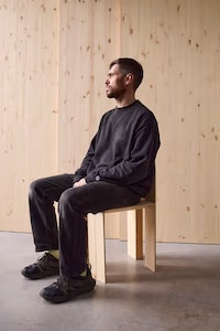 Minimal Aluminum Seating Image 3