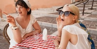 Summer-Ready Fashion Pop-Ups Image 2