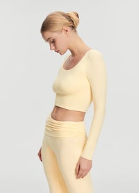 Body-Hugging Lounge Pants Image 3