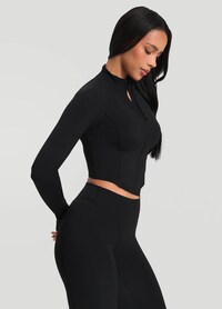 Ultra-Flattering Pilates Zip-Up Jackets Image 3