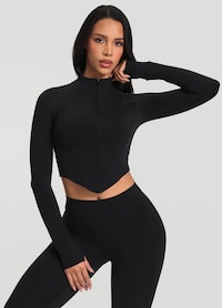 Ultra-Flattering Pilates Zip-Up Jackets Image 4
