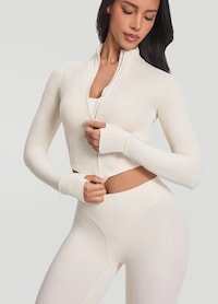 Ultra-Flattering Pilates Zip-Up Jackets Image 7