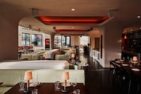 Modern Curved Dining Designs