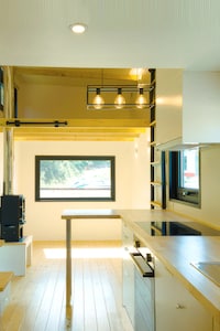 Minimalist Highly-Mobile Tiny Homes Image 4