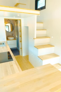 Minimalist Highly-Mobile Tiny Homes Image 5