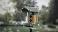 Smart Bird Watching Devices Image 2