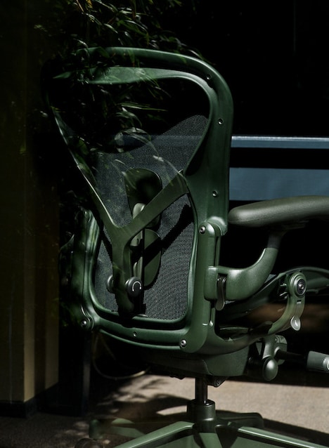 Ultra-Slick Office Chair Designs