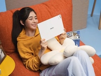 Dual-OLED Android Tablets Image 3