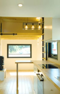 Six-Person Tiny Homes Image 4
