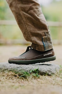 Gradient Garden Footwear Image 3