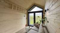 Timelessly Elegant Tiny Houses Image 3