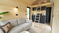 Timelessly Elegant Tiny Houses Image 5