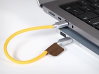 High-Capacity Laptop Power Banks Image 3