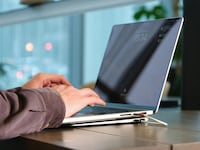 High-Capacity Laptop Power Banks Image 5