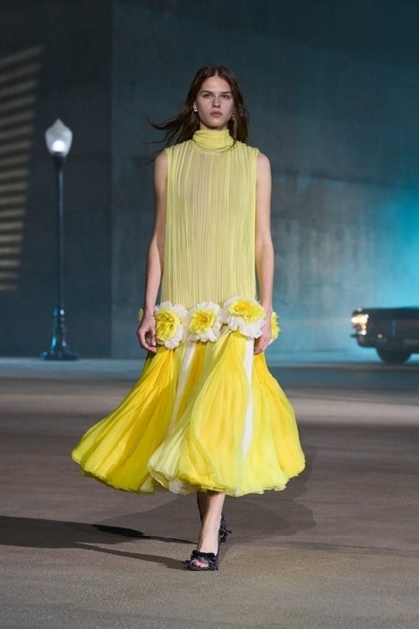High-Fashion Resort Presentations