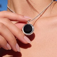 Jewelry-Inspired UV Sensors Image 3