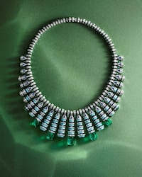 Luxurious Sculptural Necklace Designs Image 2