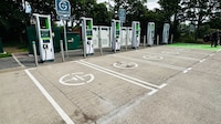 Motorway Ultra-Rapid Charging Image 1