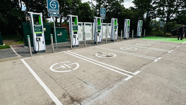 Motorway Ultra-Rapid Charging