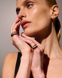 Versatile High-Quality Jewelry Capsules Image 2