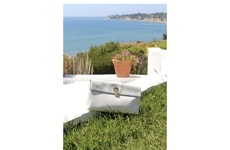 Effortlessly Chic Summer Clutches