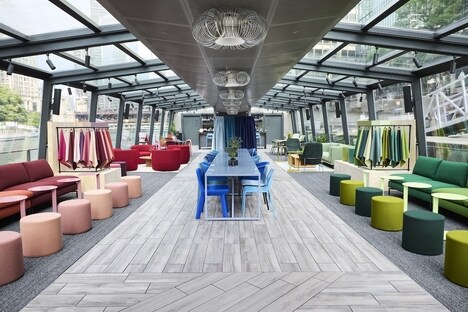Floating Design Showrooms