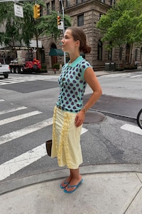 Magazine-Style Fashion Columns Image 3