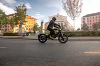 Modern Urbanite Electric Motorcycles Image 4