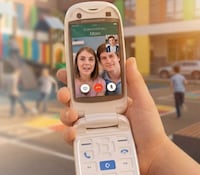 Reduced Connectivity Mobile Phones Image 4