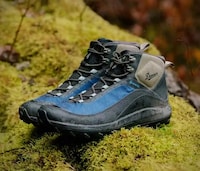 Repairable High-Top Hiking Runners Image 2